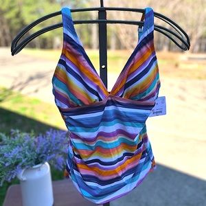 Clearance!⚠️ NWT Bold Sienna Liz Claiborne Tankini Top, Size 6